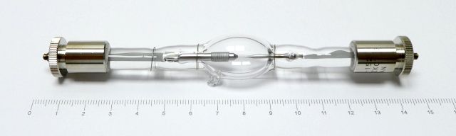 Lampe fr Fluoreszenzdetektor horizontal einzubauen